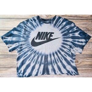 The Nike Tee Crop Top Shirt Medium Gray Tie Dye T-Shirt